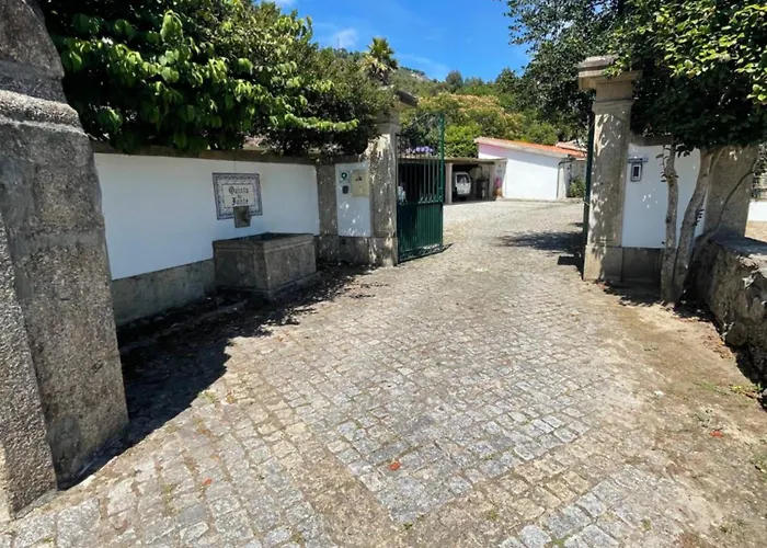 Alojamento de Turismo Rural Quinta Da Fonte - *